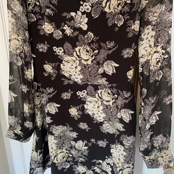 Dress - Picture 2 of 3